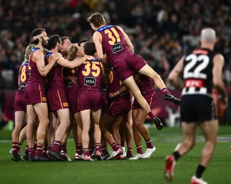 The Lions Crush The Magpies to Claim Championship Clash With The Cats